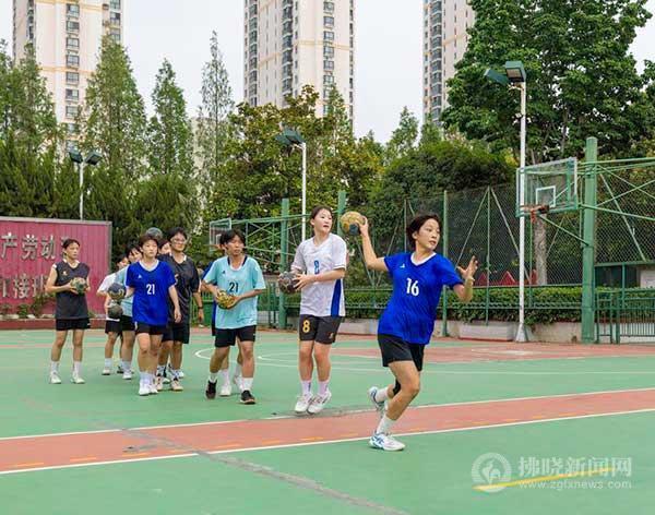 備戰(zhàn)十六運(yùn) 夏訓(xùn)正當(dāng)時(shí)